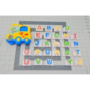 Leap Frog Fridge Phonics Magnetic Alphabet School Bus Base 25 Letters 2014
